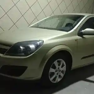 Opel Astra H, 2005