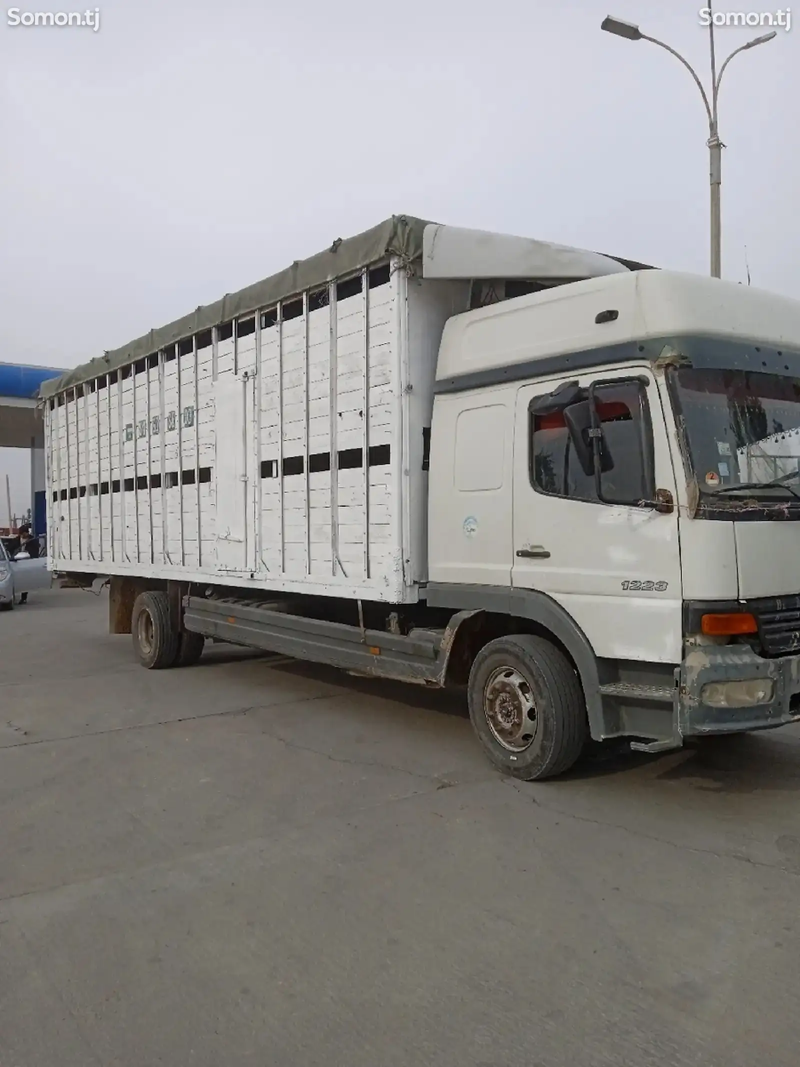 Бортовой грузовик Mercedes-Benz Atego 1223, 2001-1