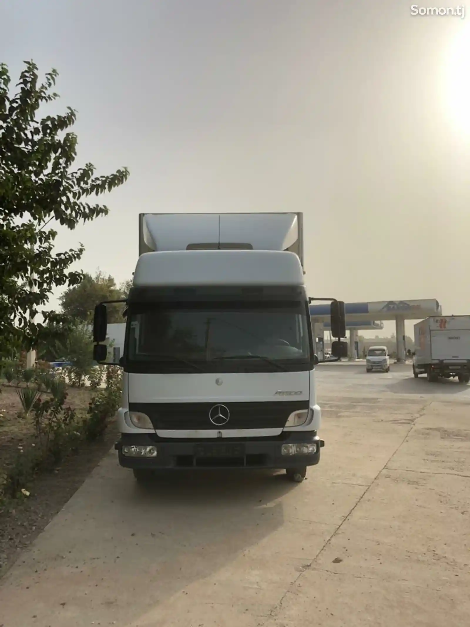 Бортовой грузовик Mercedes-Benz Atego 818, 2008-3