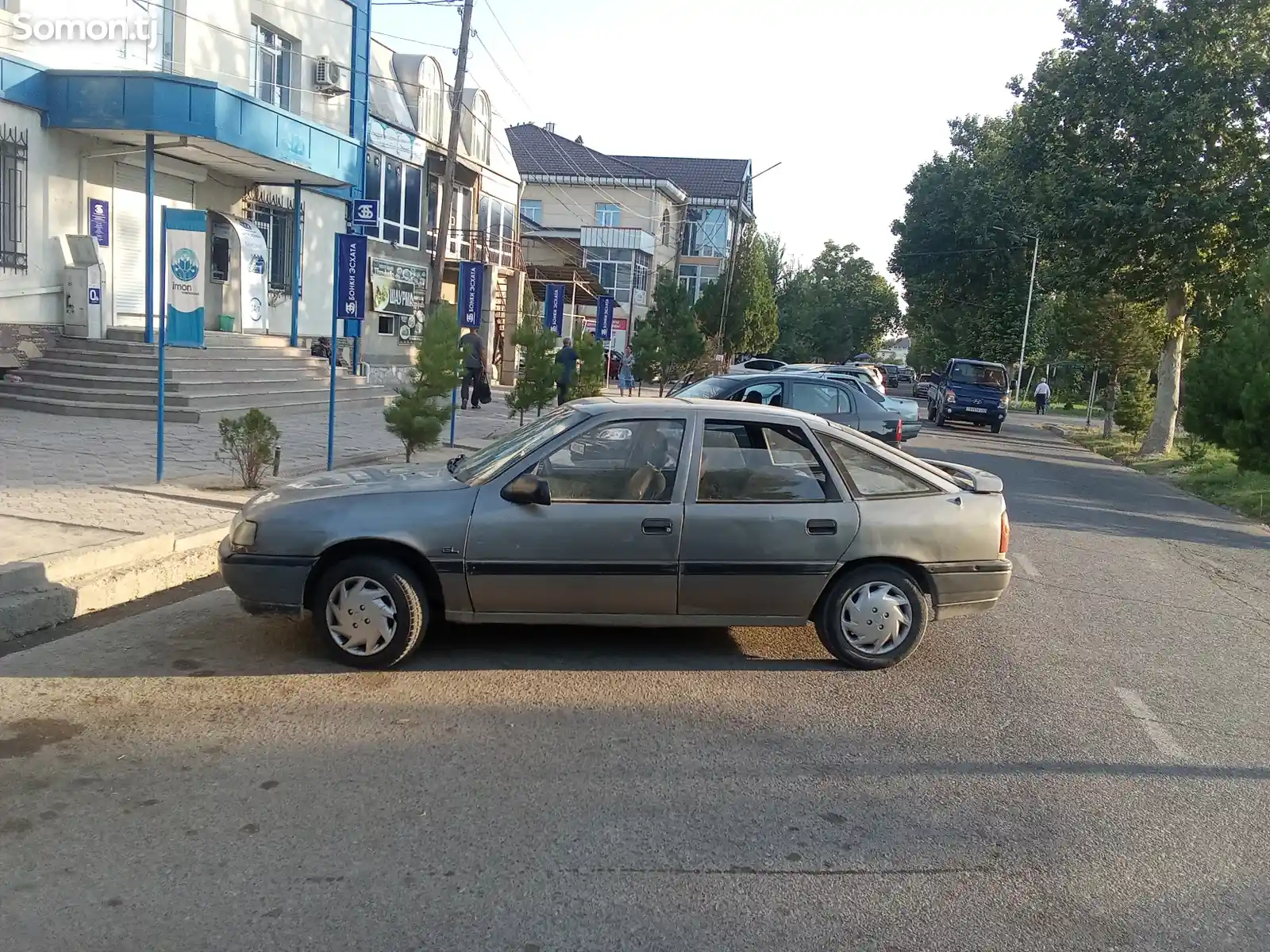 Opel Vectra A, 1992-2