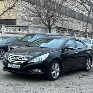 Hyundai Sonata, 2011