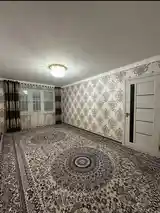 4-комн. квартира, 1 этаж, 81 м², 18 мкр дом 5-15