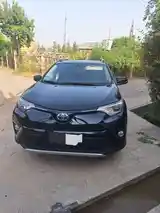 Toyota RAV 4, 2017-3