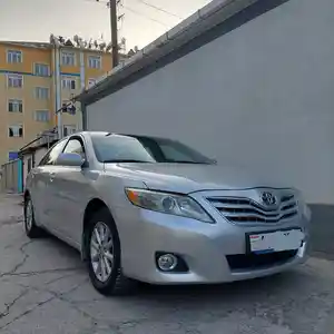 Toyota Camry, 2011