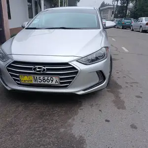 Hyundai Elantra, 2017