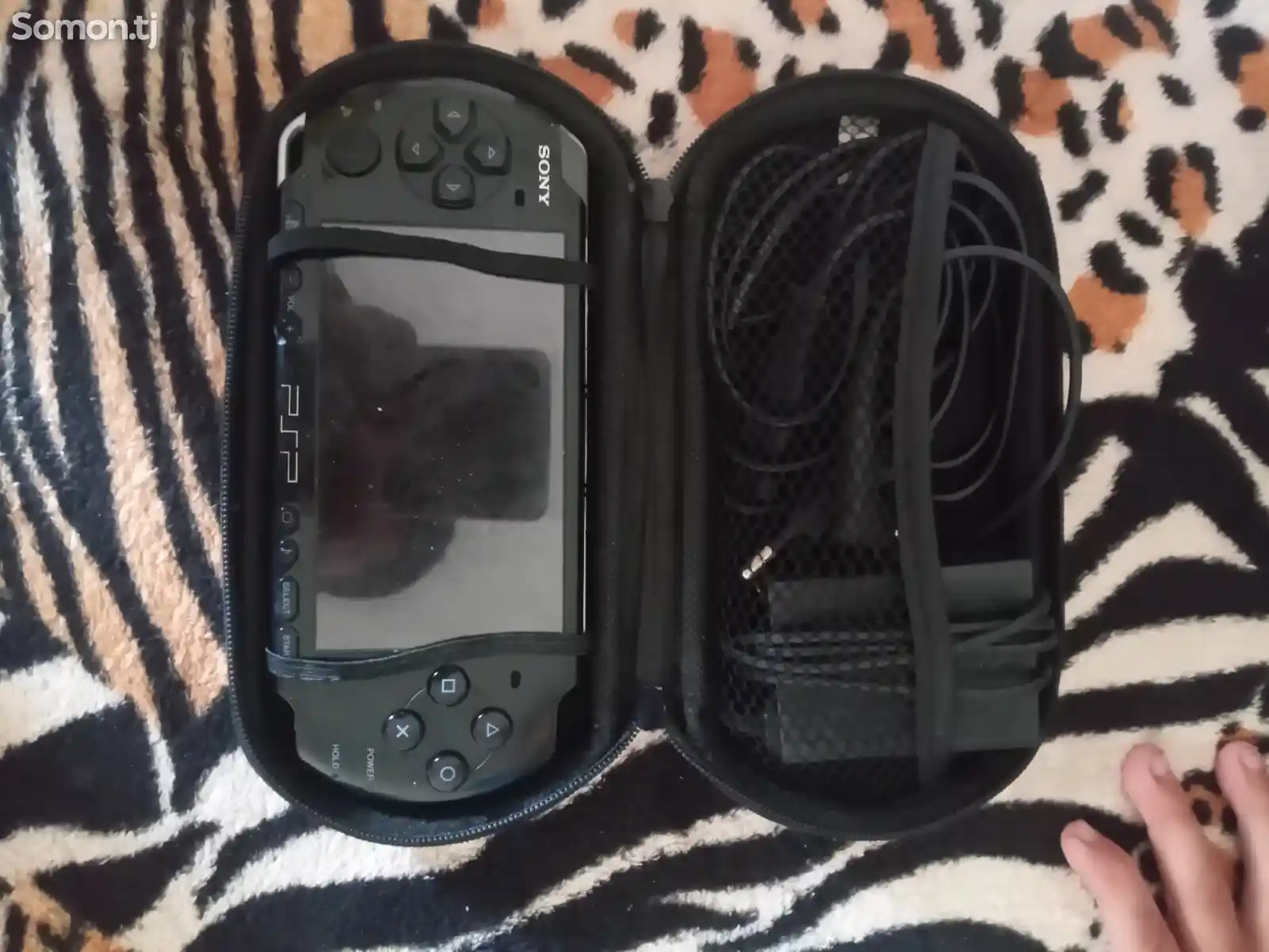 Портативная консоль PSP-10