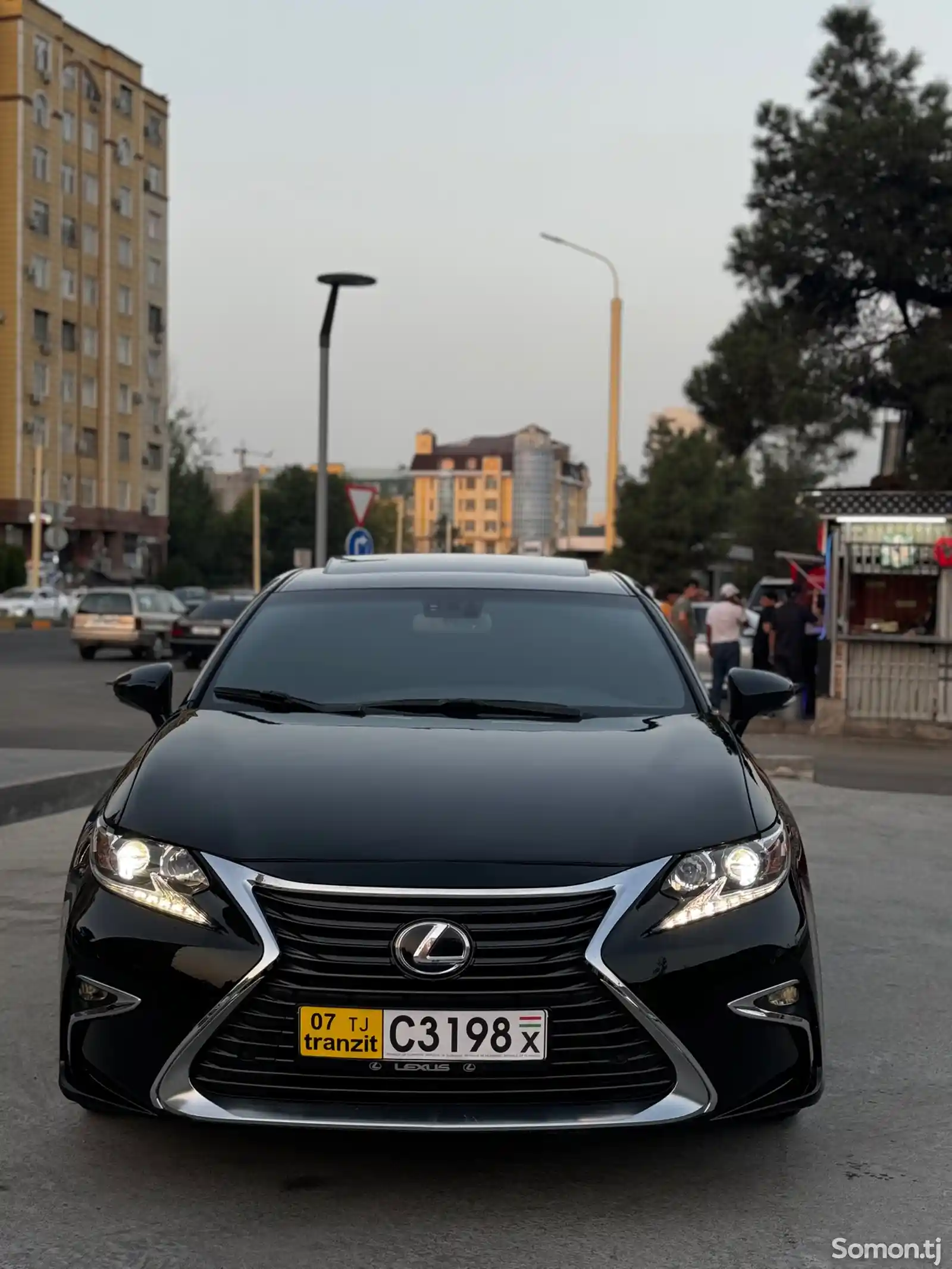 Lexus ES series, 2013-1