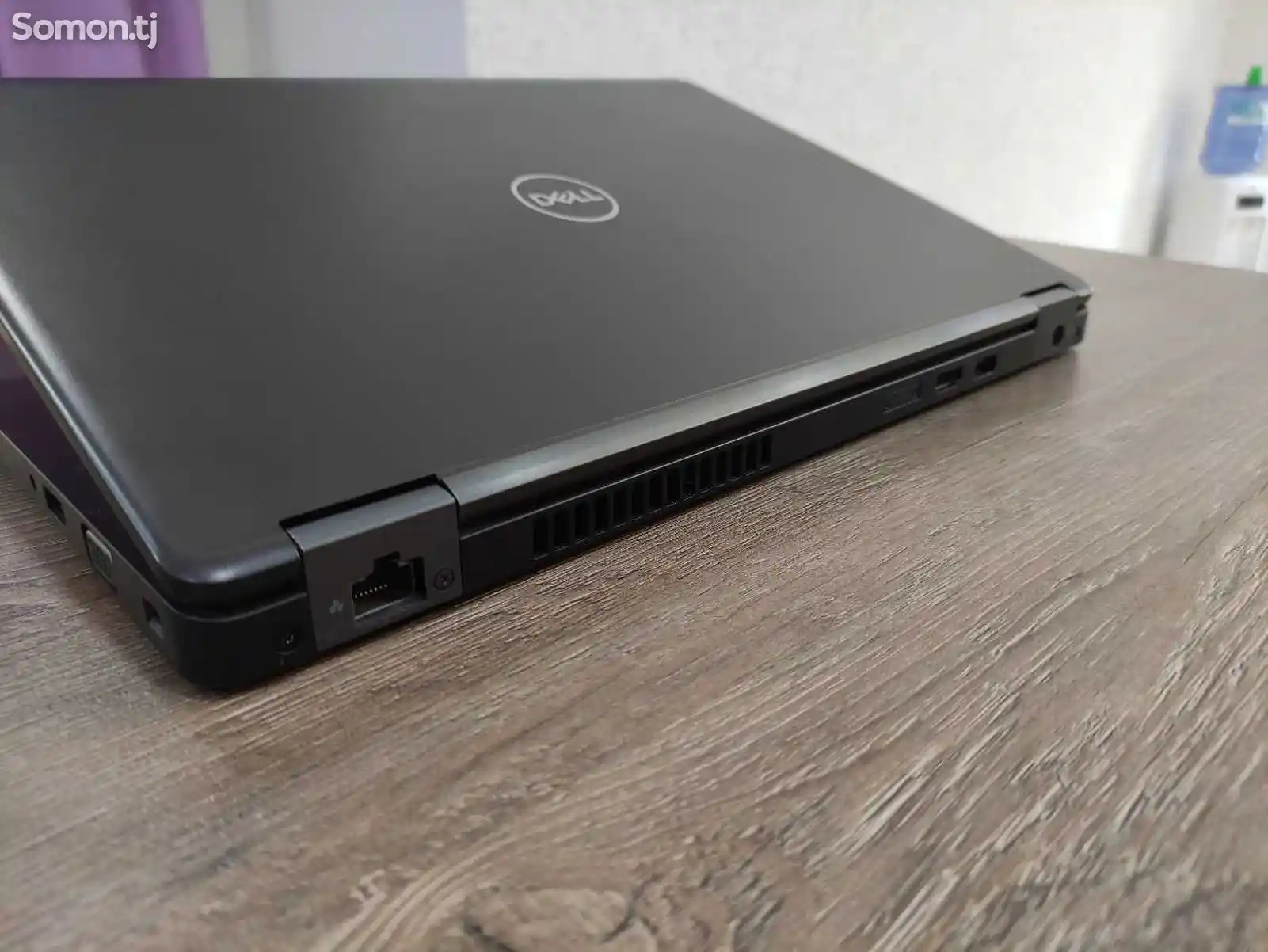 Ноутбук Dell Core i5-8250U / 4GB / SSD 256GB-6