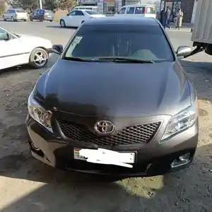 Toyota Camry, 2011