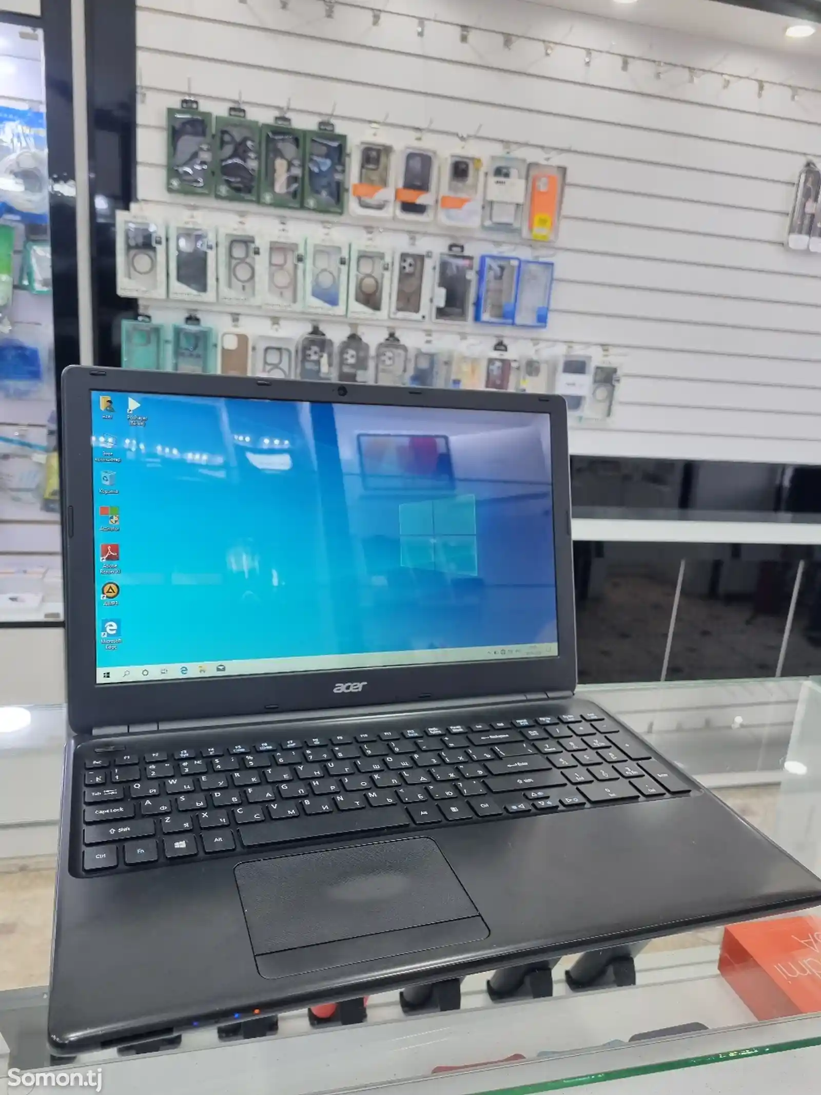 Ноутбук Acer E1-3