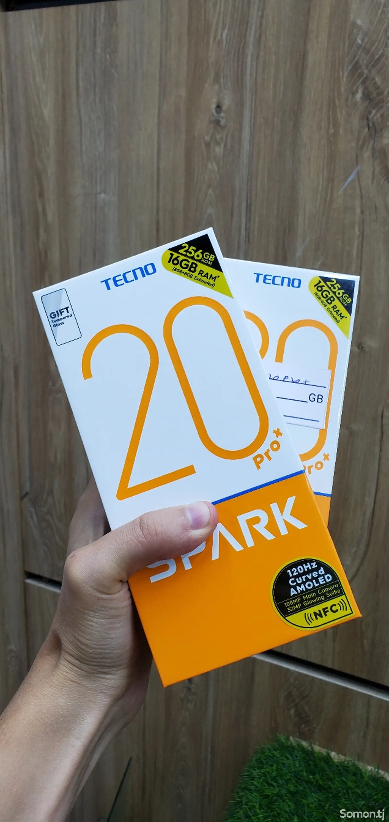 Tecno Spark 20 pro+-2