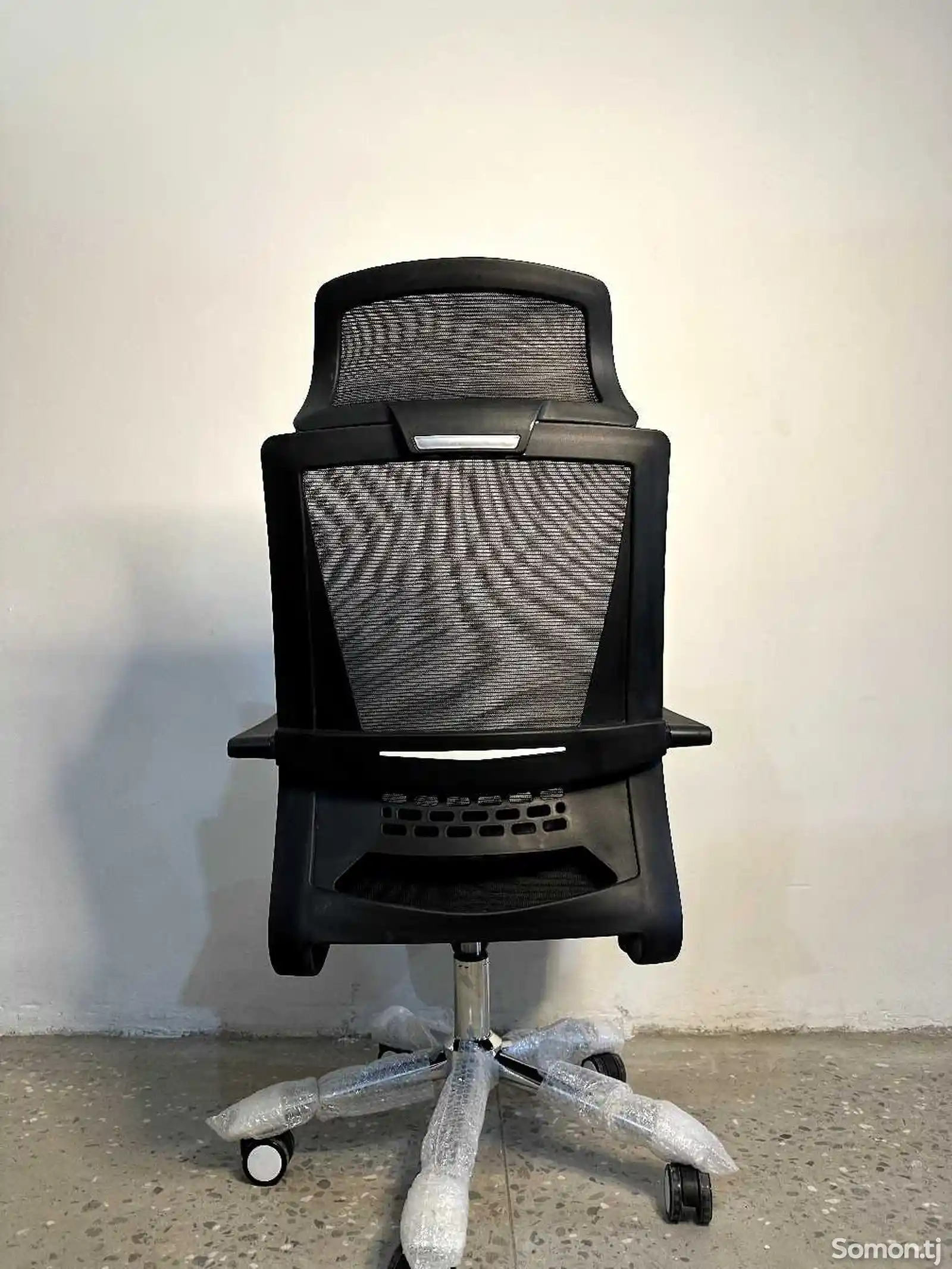 Кресло офисное Silver Black and White-3