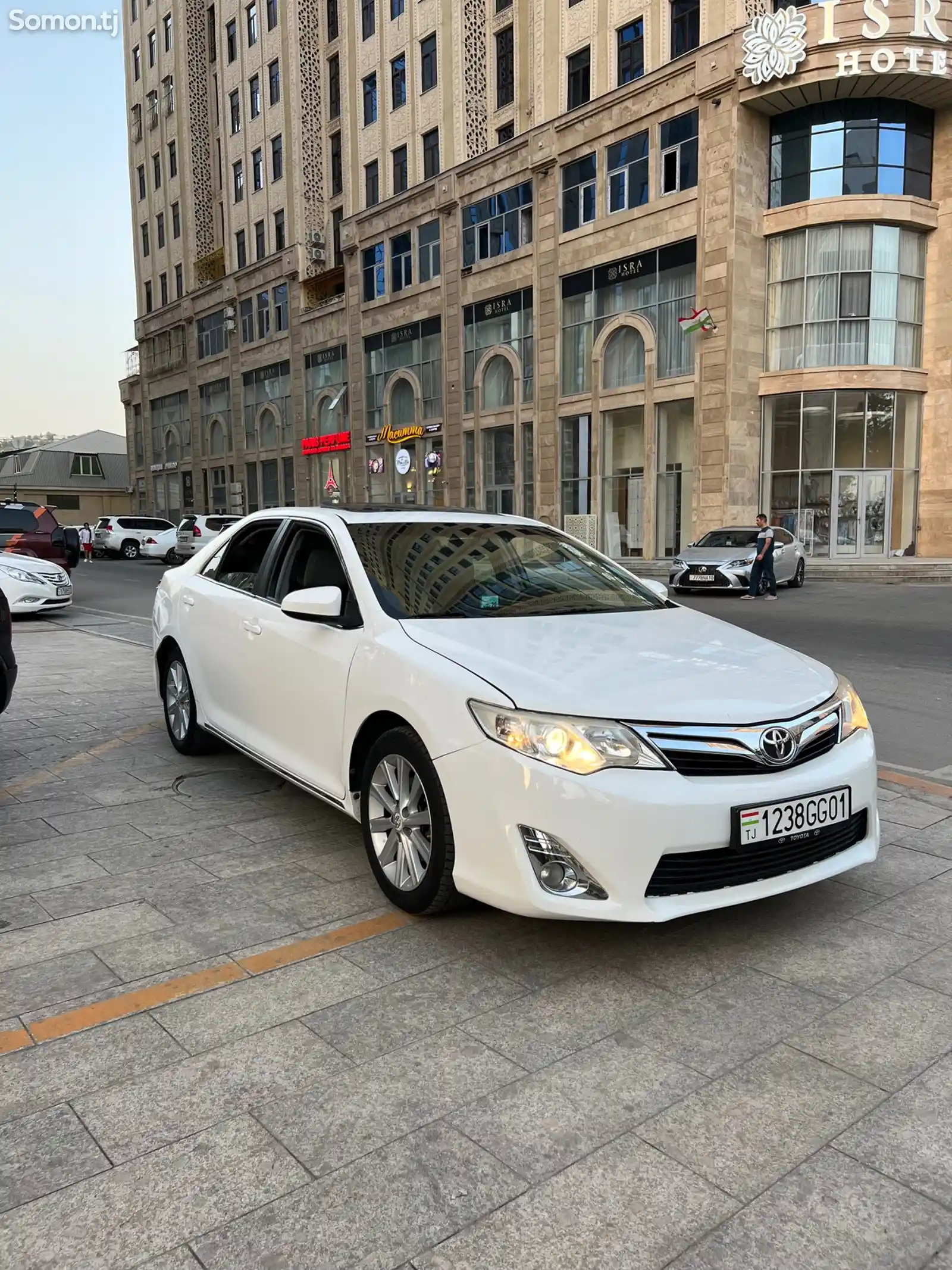 Toyota Camry, 2013-6