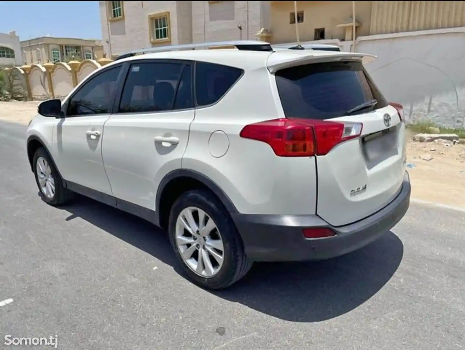 Toyota RAV 4, 2015-8