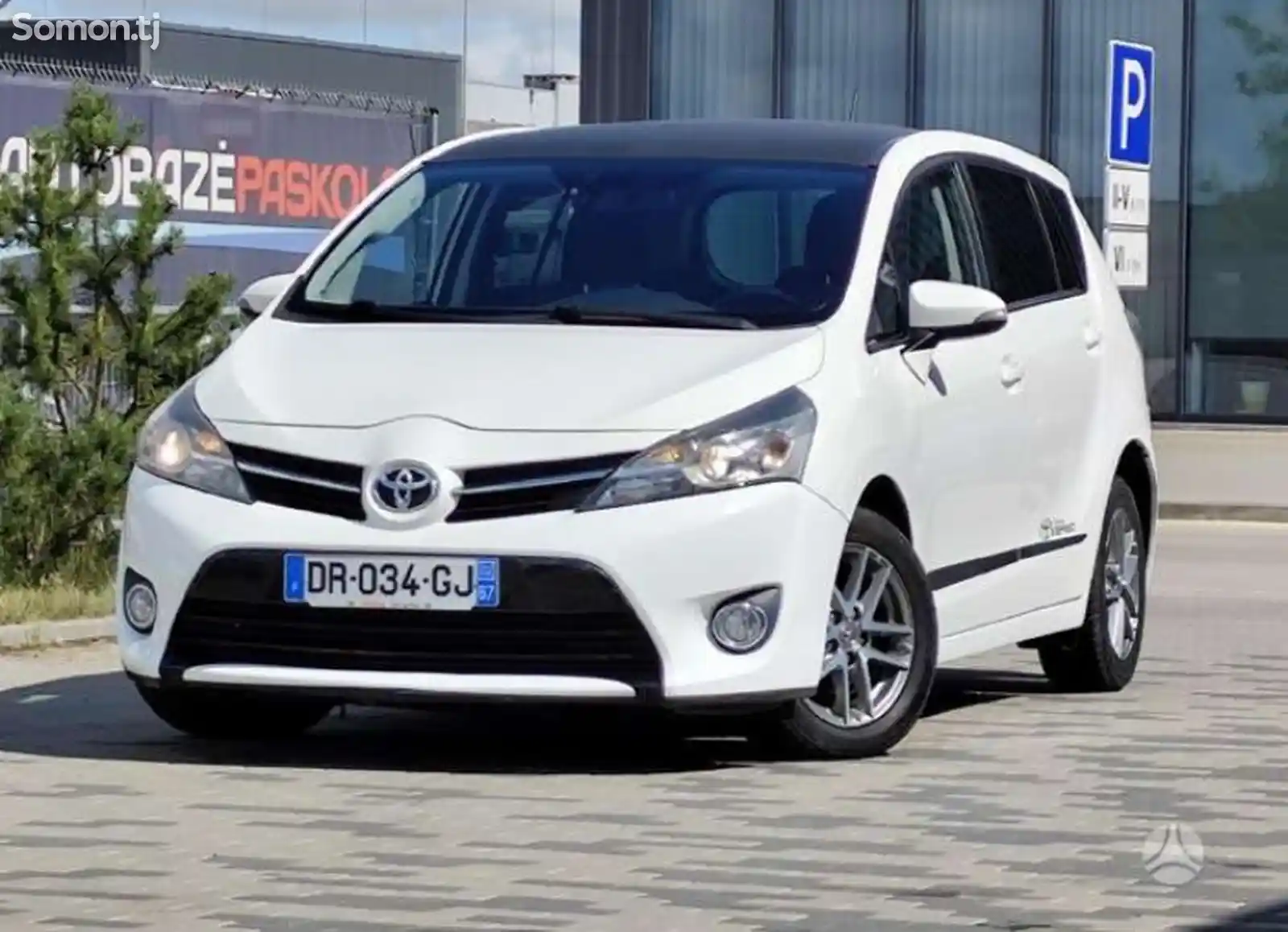 Toyota Corolla Verso, 2015-1