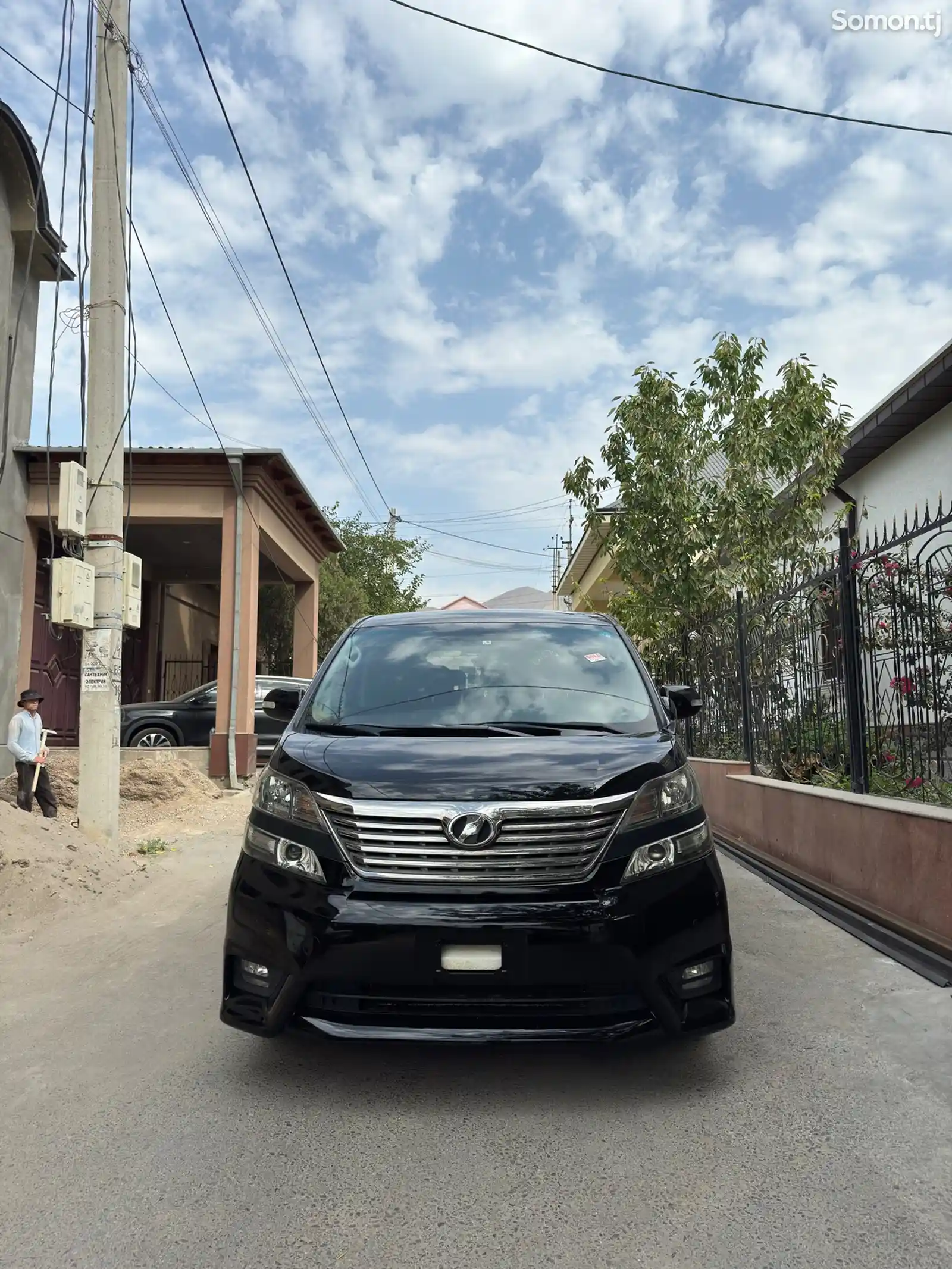 Toyota Vellfire, 2014-1