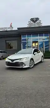 Toyota Camry, 2019-14