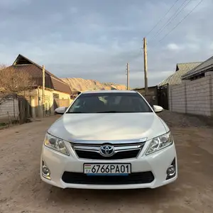 Toyota Camry, 2012