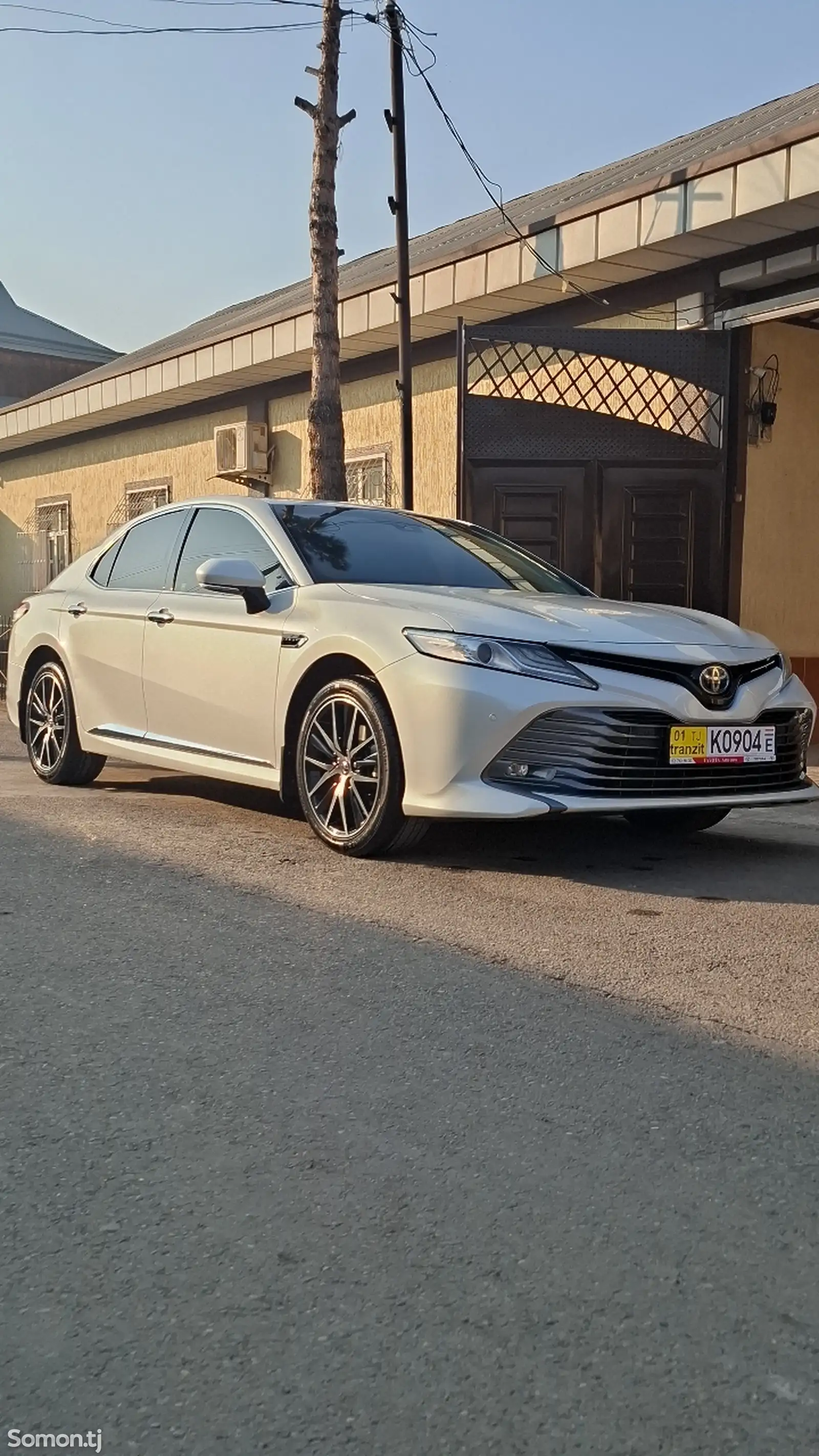 Toyota Camry, 2018-1