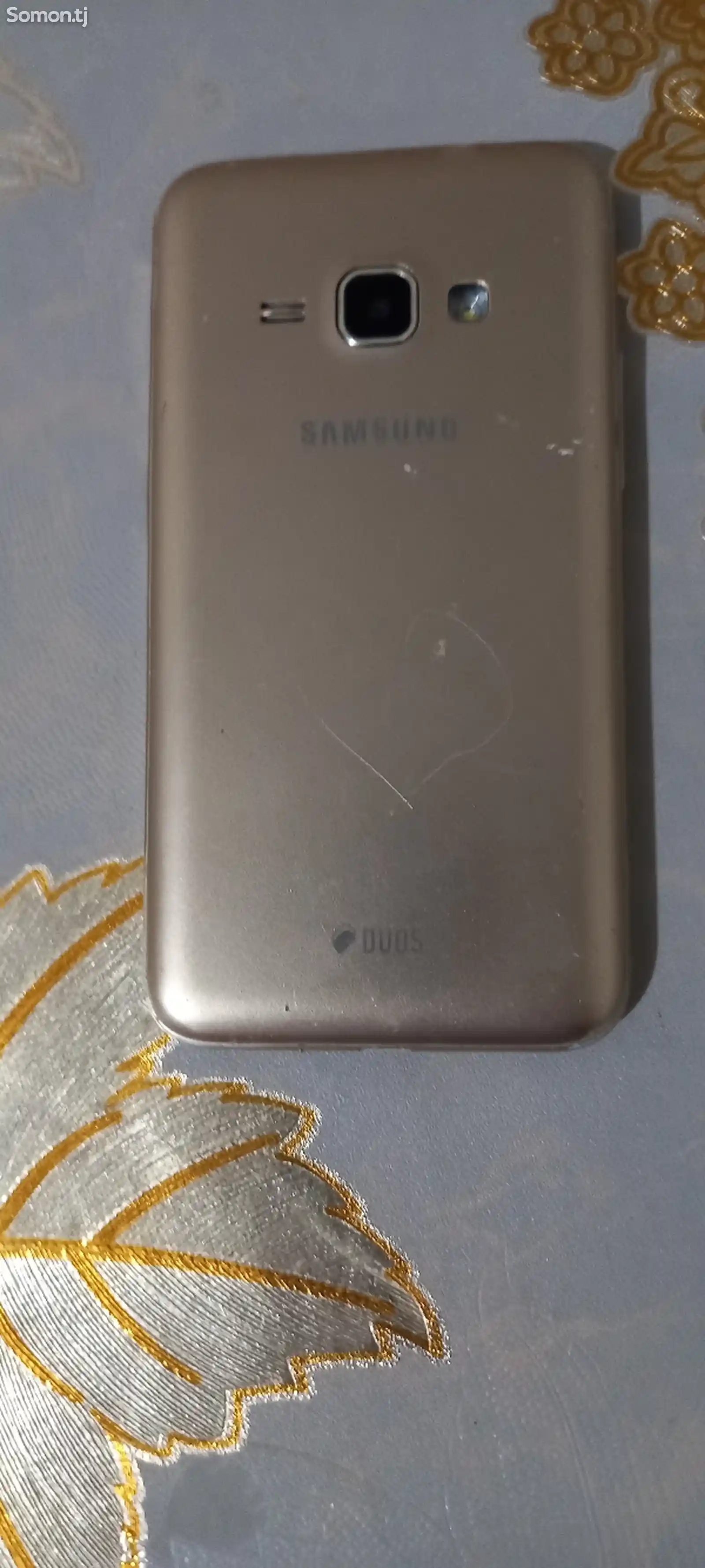 Samsung Galaxy J1-1