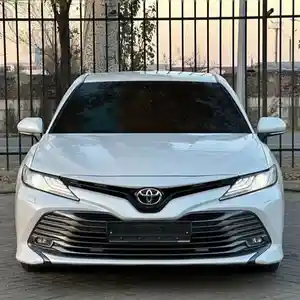 Toyota Camry, 2019