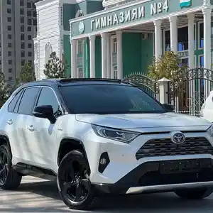 Toyota RAV 4, 2022