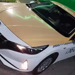 Hyundai Elantra, 2022
