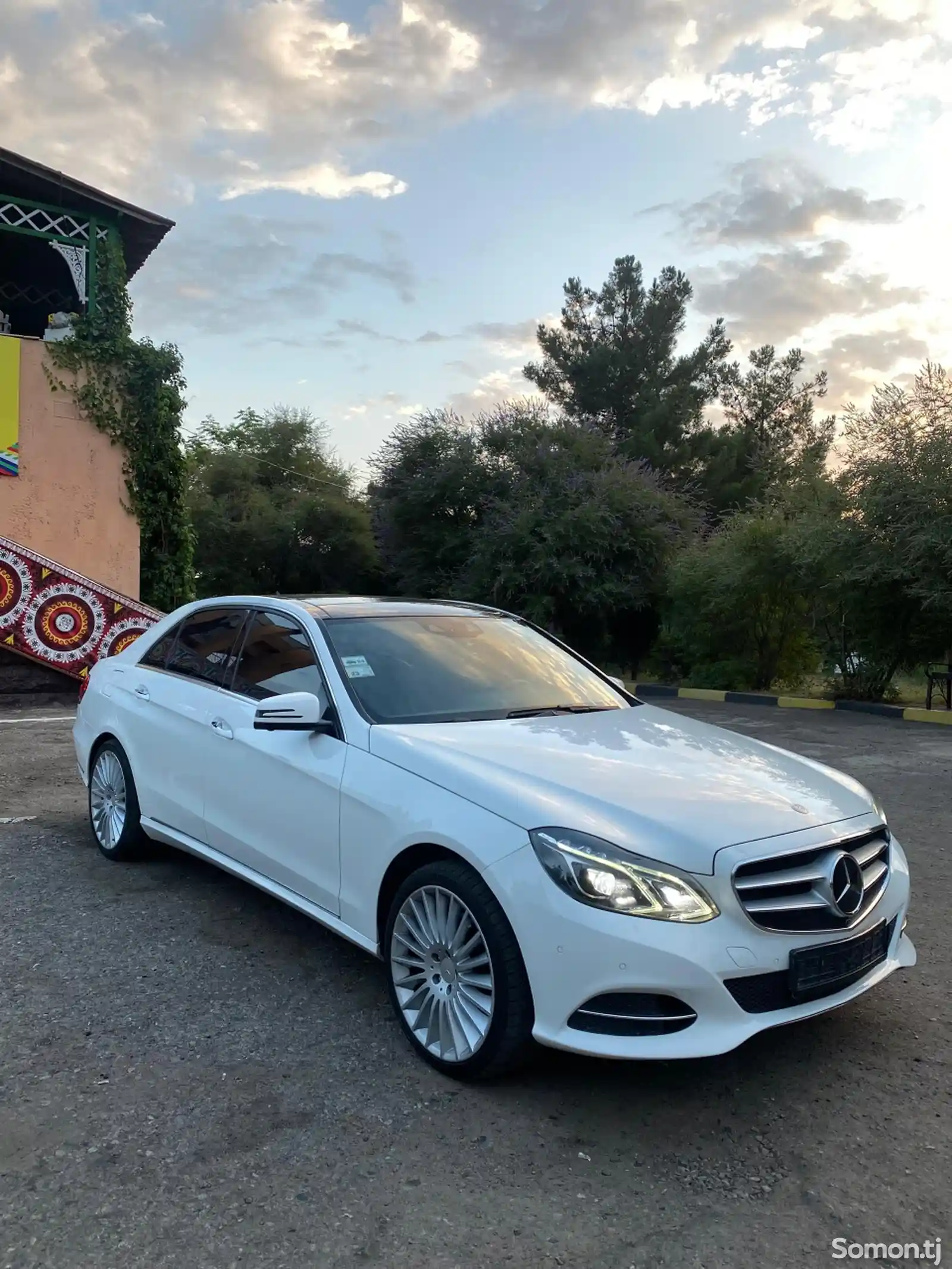 Mercedes-Benz E class, 2015-11