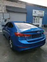 Hyundai Elantra, 2018-10