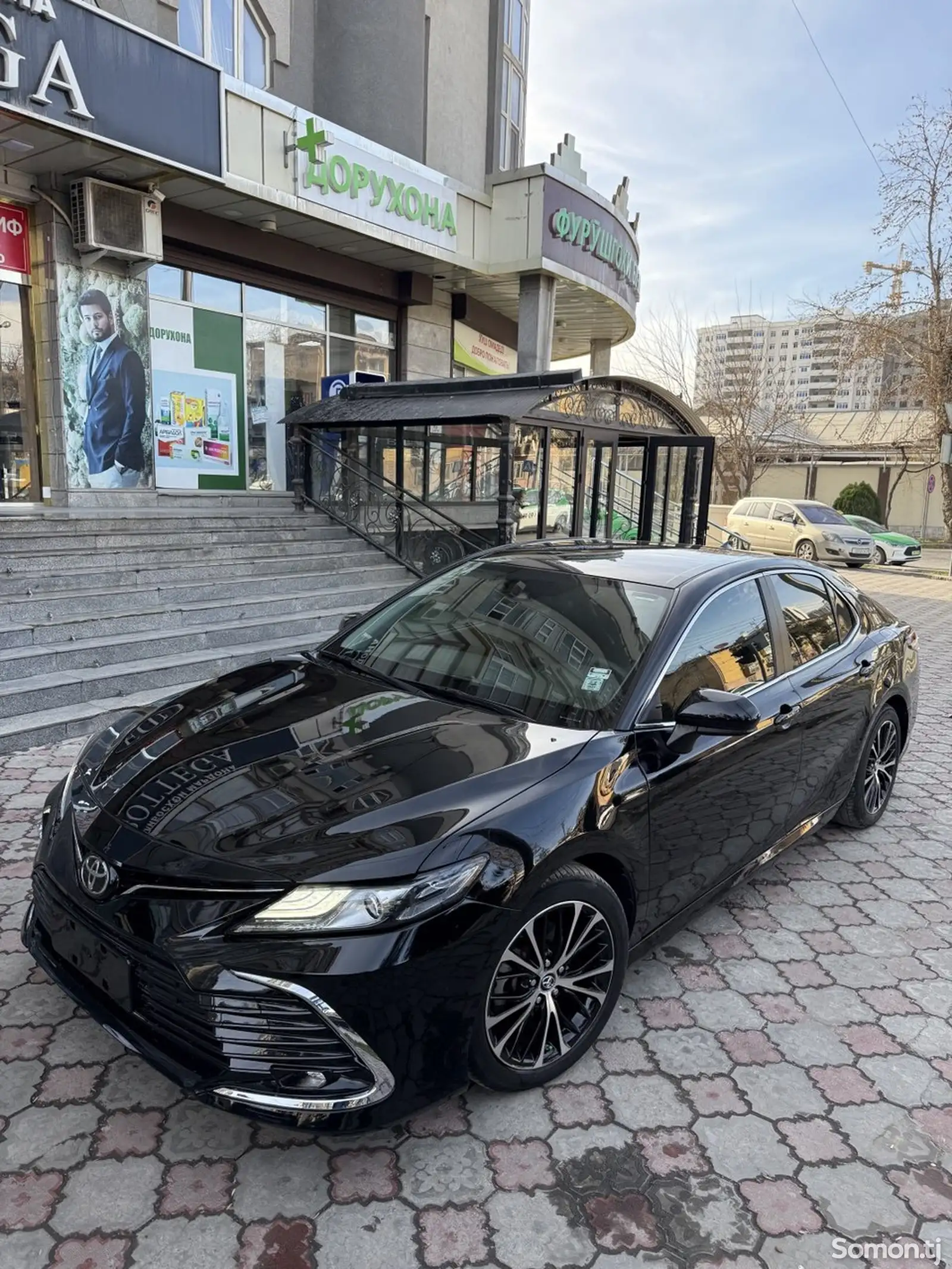 Toyota Camry, 2019-1