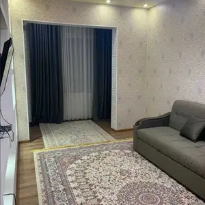 2-комн. квартира, 6 этаж, 53м², Цум