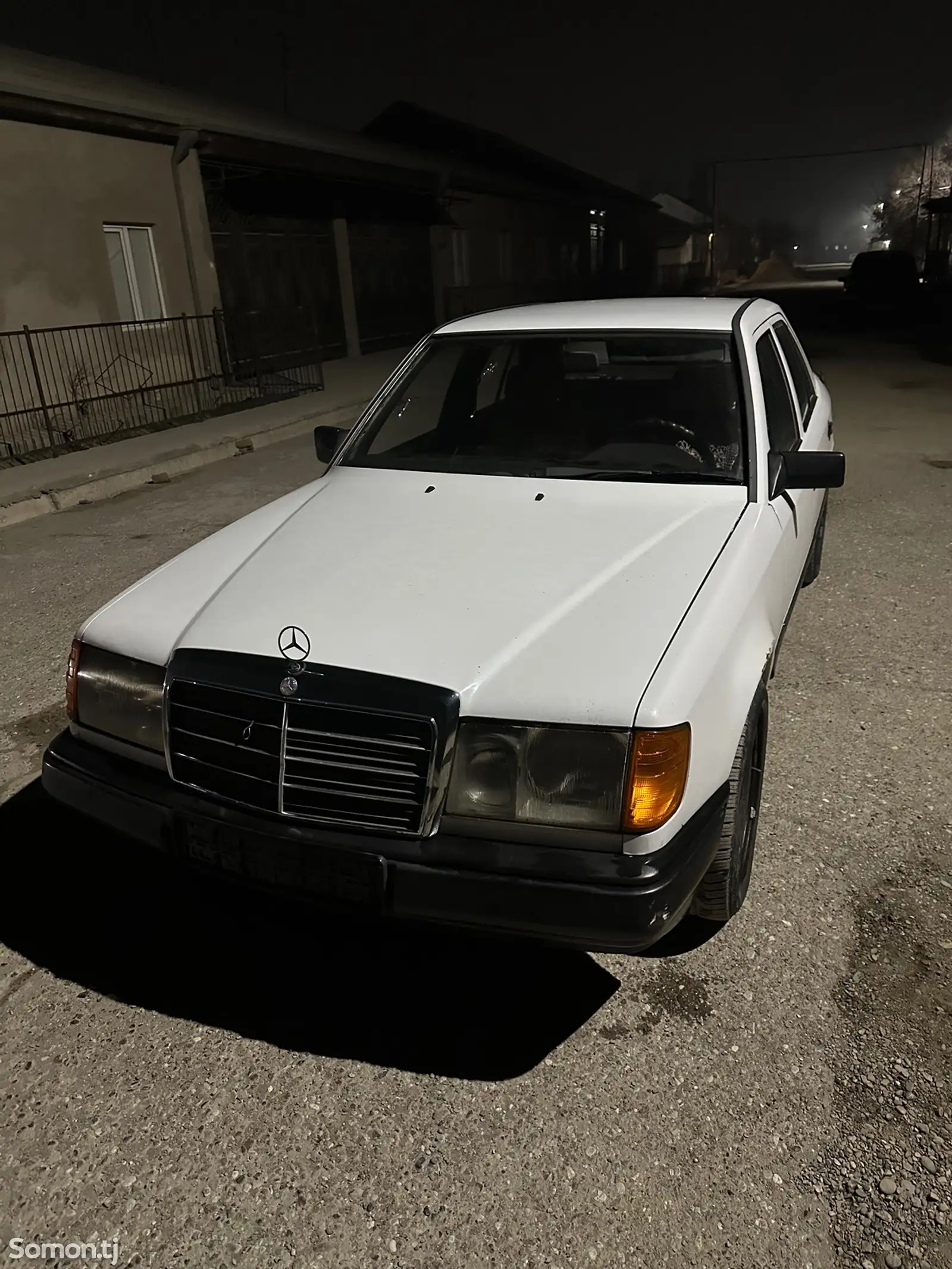 Mercedes-Benz W124, 1989-1