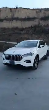 Hongqi E-HS3, 2019-8