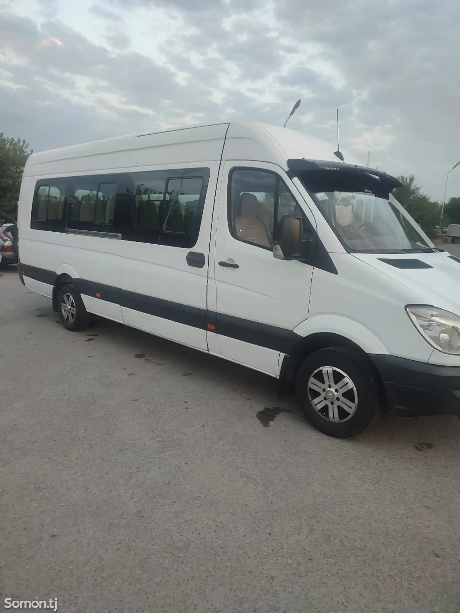 Микроавтобус Mercedes-Benz sprinter, 2009-2