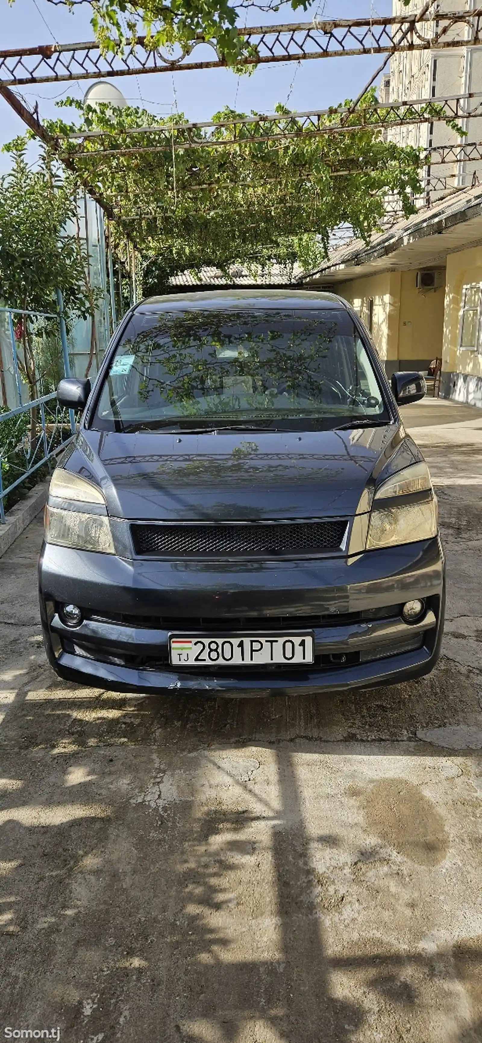 Toyota Voxy, 2005-1