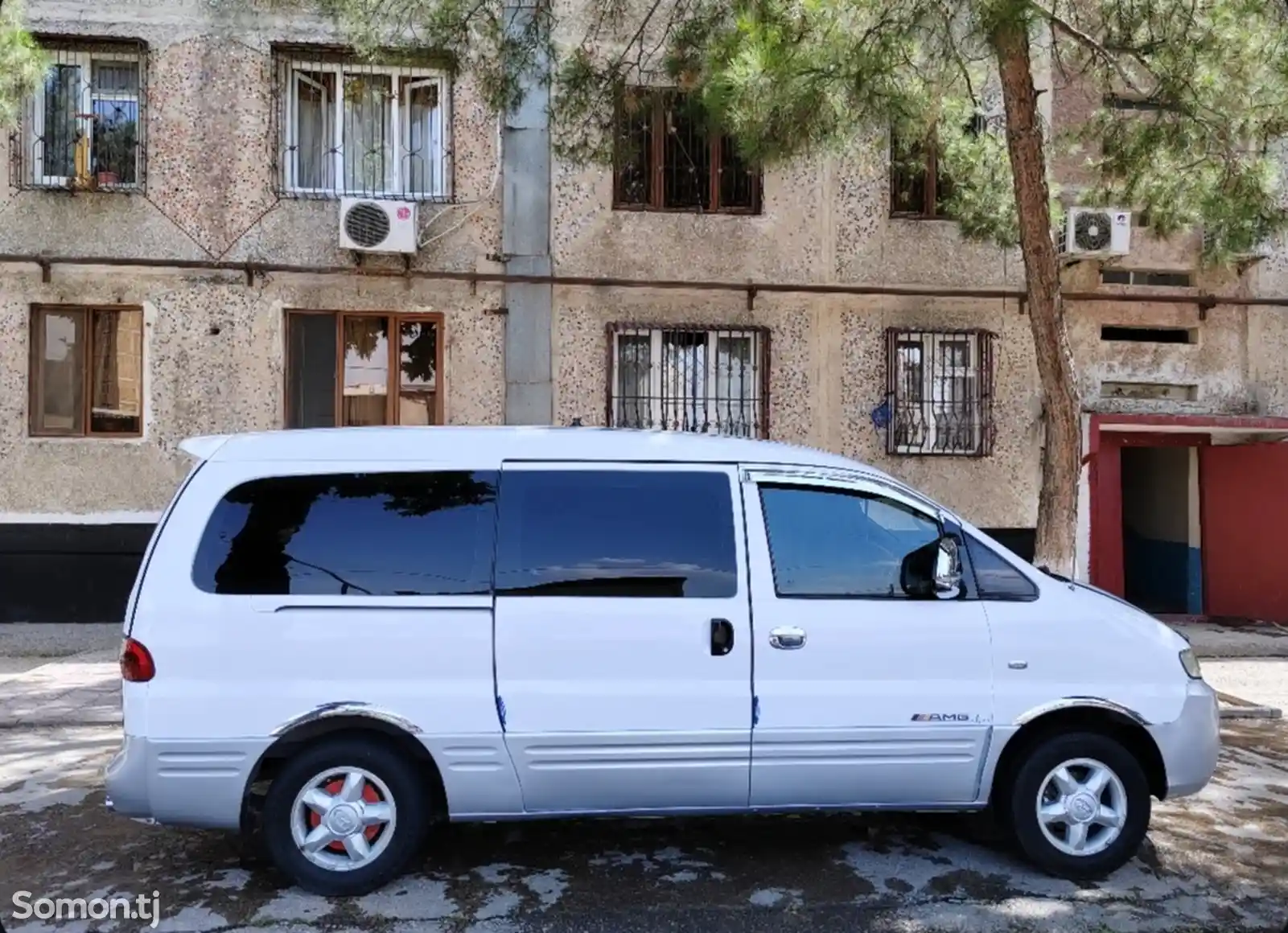 Микроавтобус Hyundai Starex, 2002-1