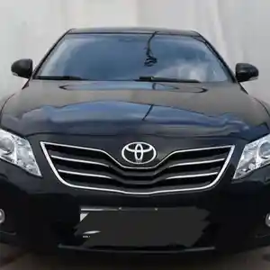 Toyota Camry, 2011