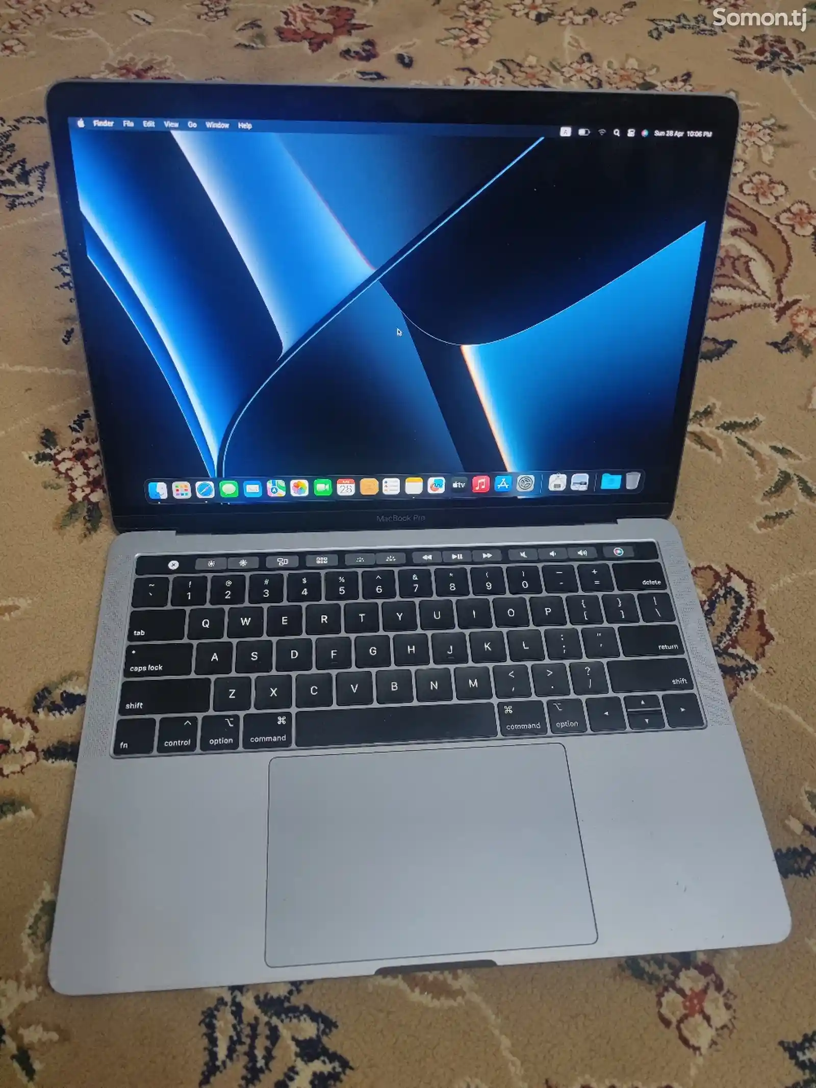 Ноутбук Apple Macbook Pro-1