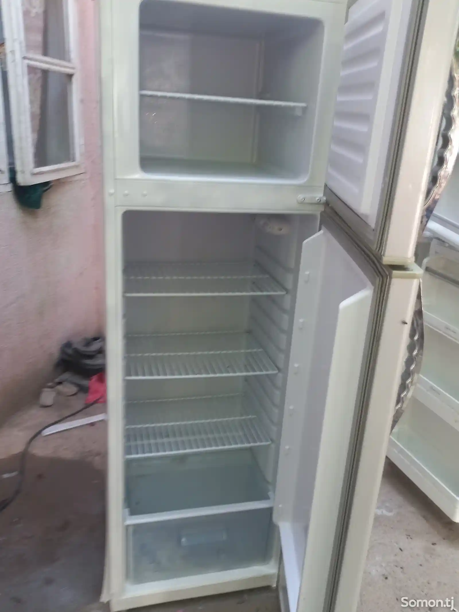 Холодильник AVEST-1
