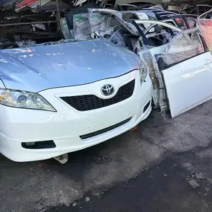 Капот от Toyota Camrе