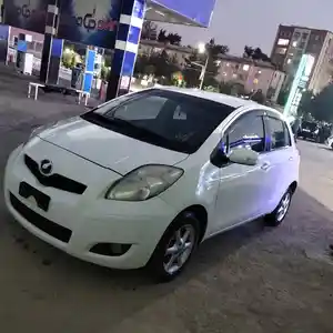 Toyota Vitz, 2010