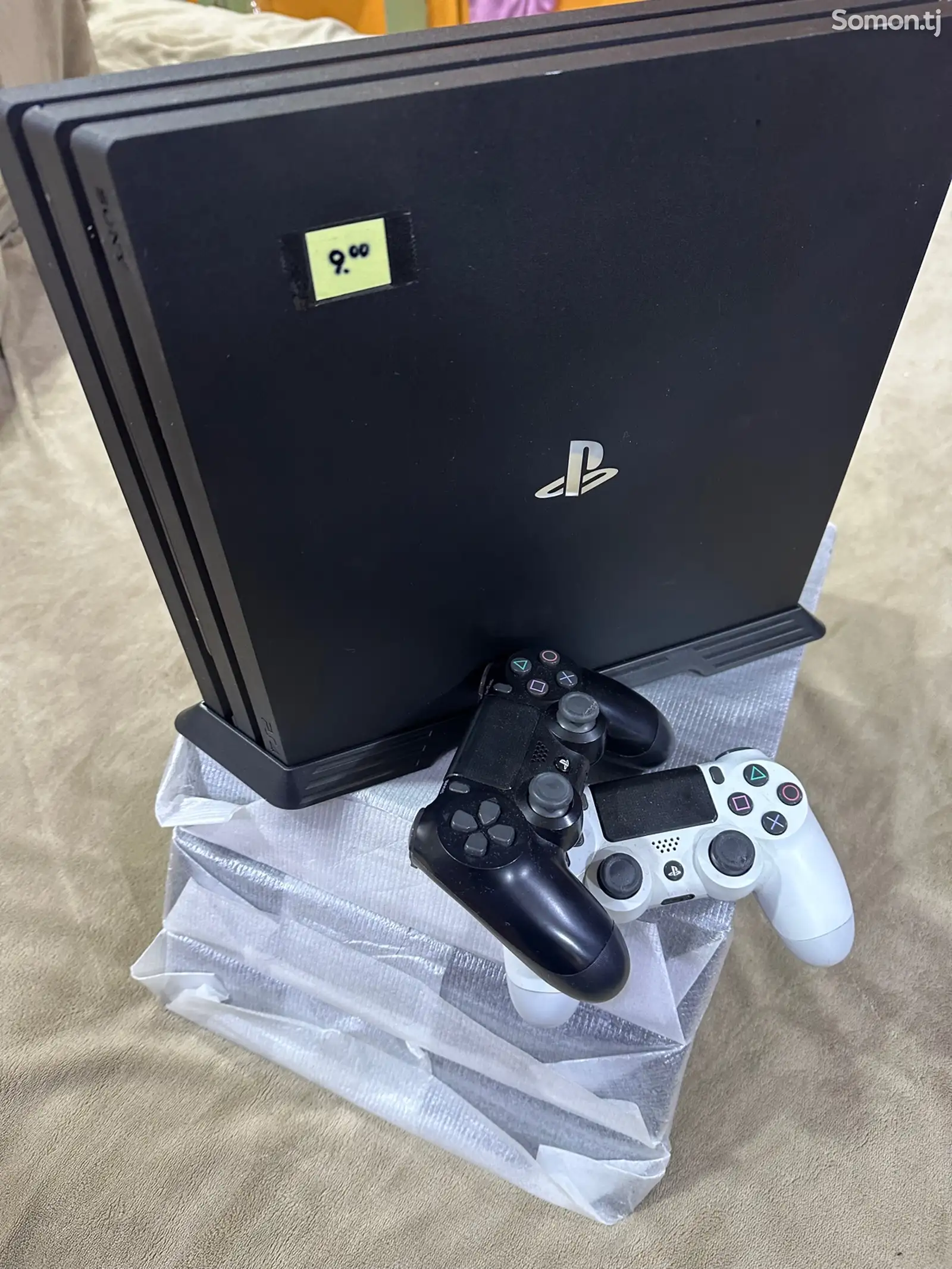 Игровая приставка Sony PlayStation 4pro-1