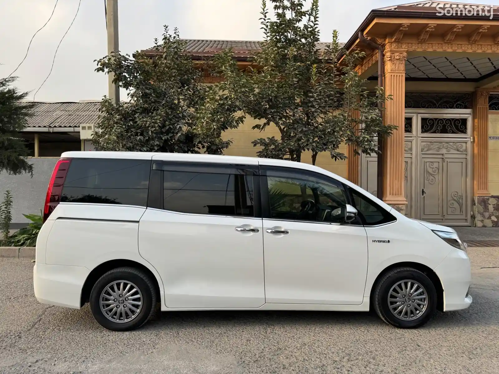 Toyota Voxy, 2015-3