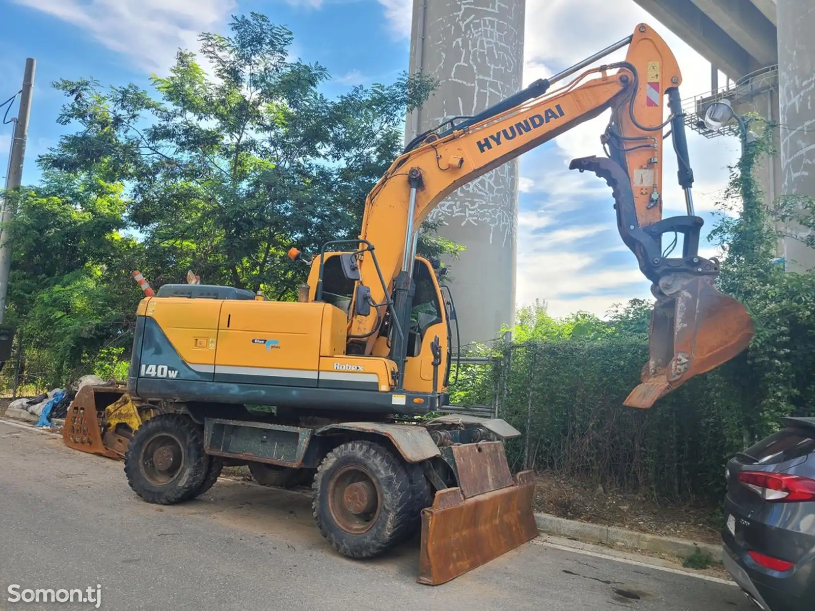 Экскаватор Hyundai R140W-1