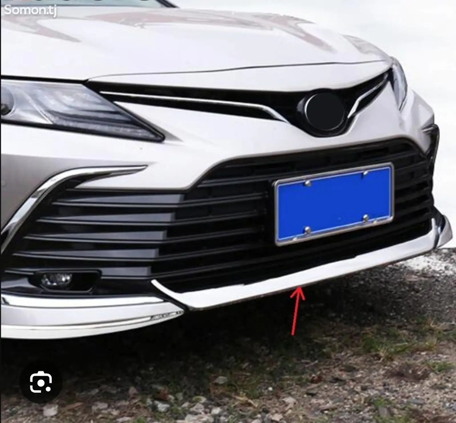 Никель от переднего бампера от Toyota Camry 2021-1