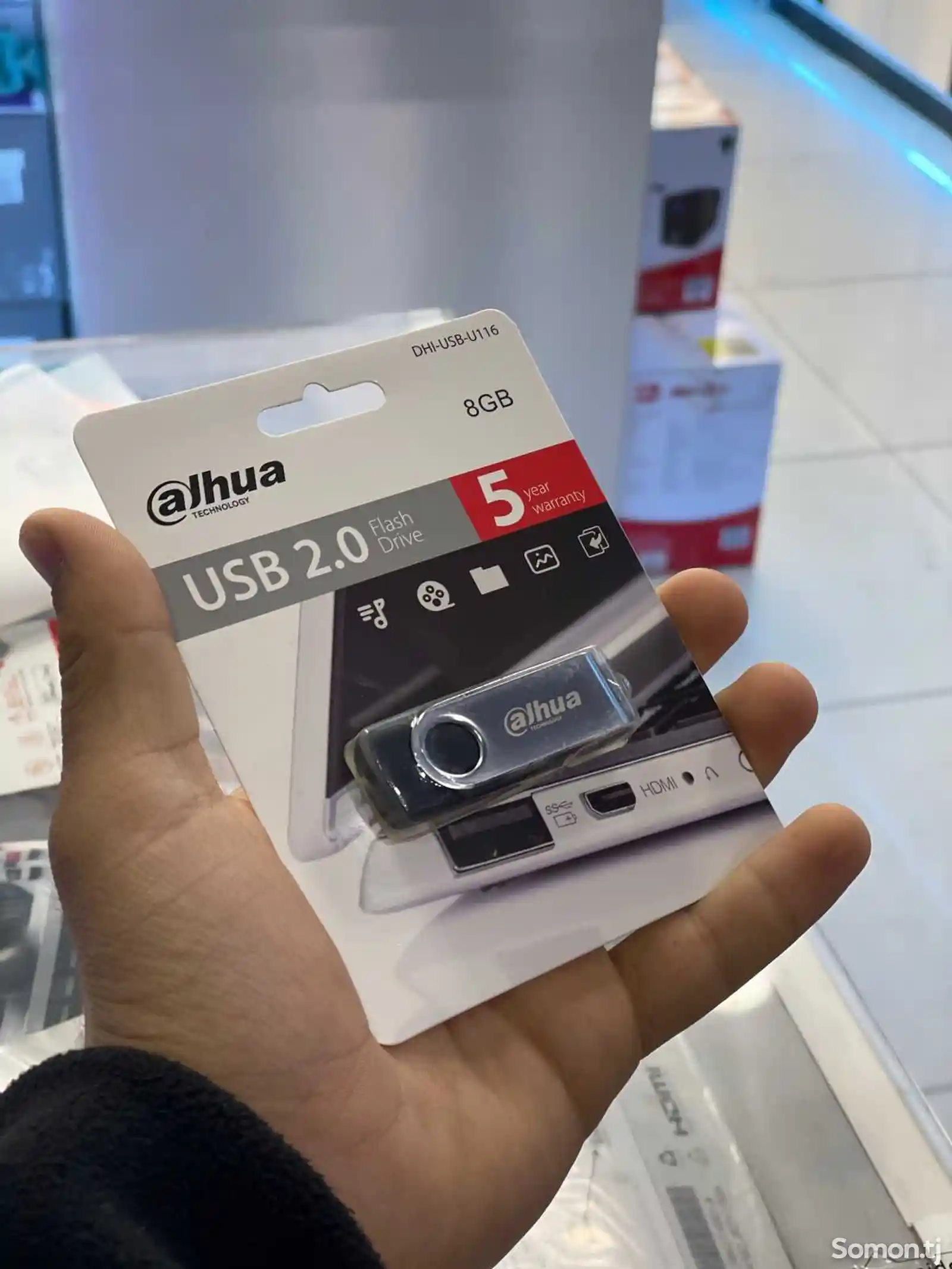 Флешка DAHUA DHI-USB-U116-20-8GB-1