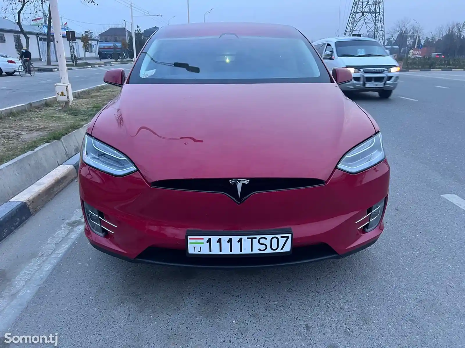 Tesla Model X, 2016-2