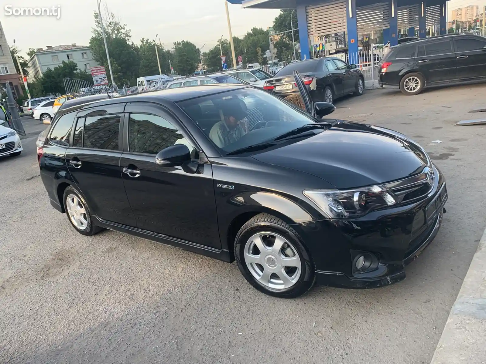 Toyota Fielder, 2015-9