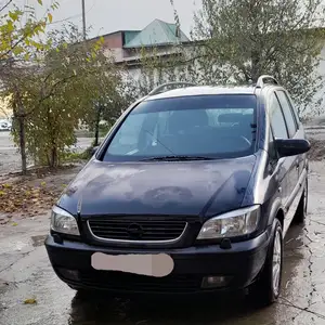 Opel Zafira, 2000