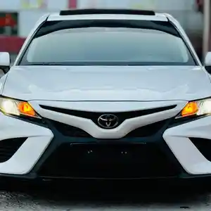 Toyota Camry, 2018